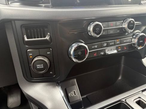 New 2026 Ford F150 XLT w/ Equipment Group 302A MID AWD/4WD image 31