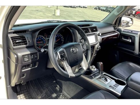 Used 2015 Toyota 4Runner Limited AWD/4WD image 16