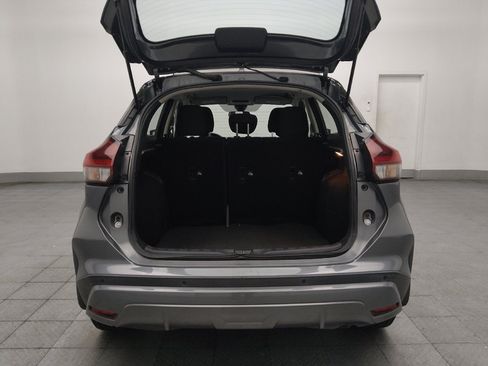 Used 2022 Nissan Kicks S FWD image 29