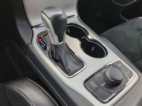 Used 2018 Jeep Grand Cherokee Trackhawk image 16