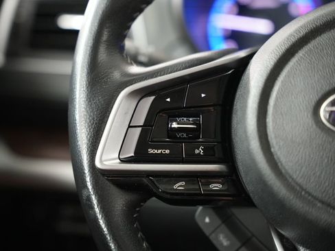 Used 2018 Subaru Outback 2.5i Touring image 12