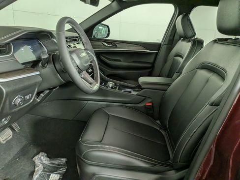 New 2025 Jeep Grand Cherokee L Limited w/ Trailer Tow Package AWD/4WD image 16