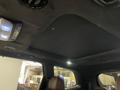 Used 2024 Kia Telluride SX Prestige image 28