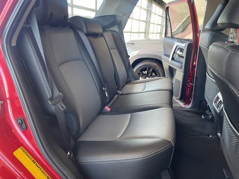 Certified 2024 Toyota 4Runner SR5 Premium image 18