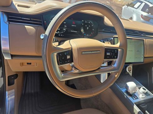 Used 2023 Land Rover Range Rover SV AWD/4WD image 26