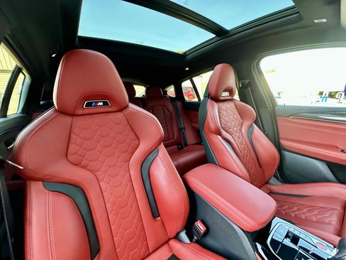 Used 2025 BMW X4 M w/ Competition Package image 9