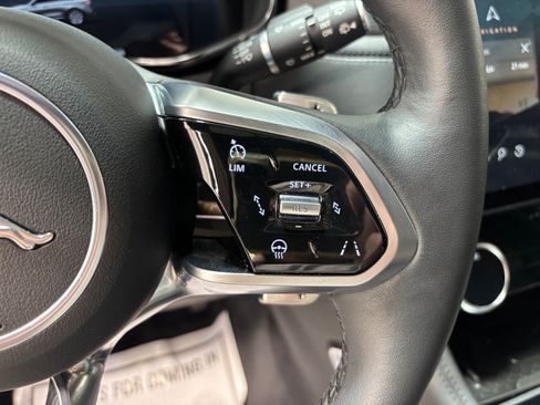 Used 2023 Jaguar F-PACE S AWD/4WD image 20