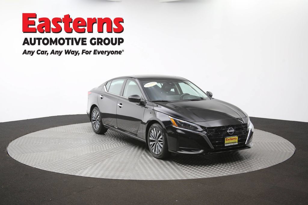Used 2024 Nissan Altima 2.5 SV w/ SV Premium Package FWD image 51