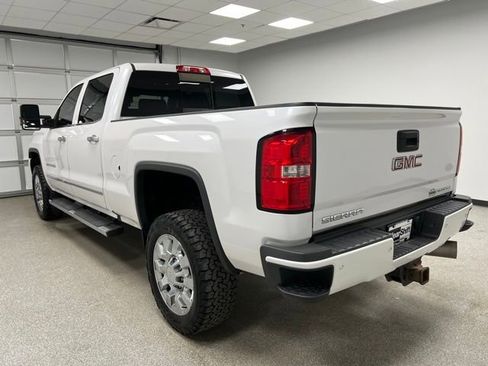 Used 2019 GMC Sierra 2500 Denali w/ Duramax Plus Package AWD/4WD image 69