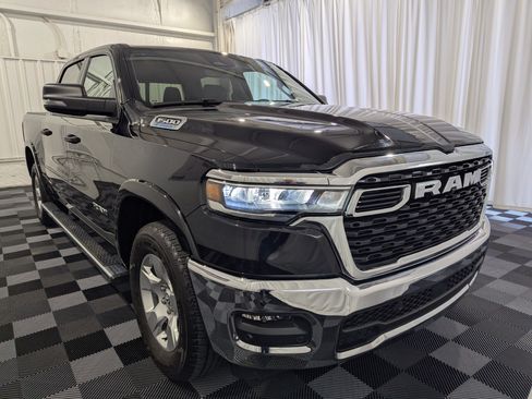 Used 2025 RAM 1500 Big Horn AWD/4WD image 5