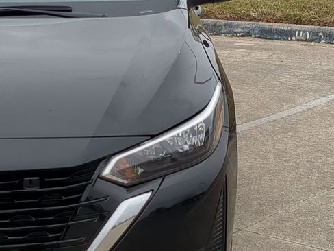 Used 2024 Nissan Sentra SV image 11