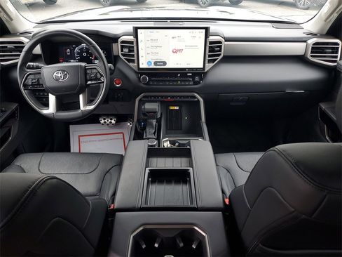 Used 2024 Toyota Tundra Limited image 19