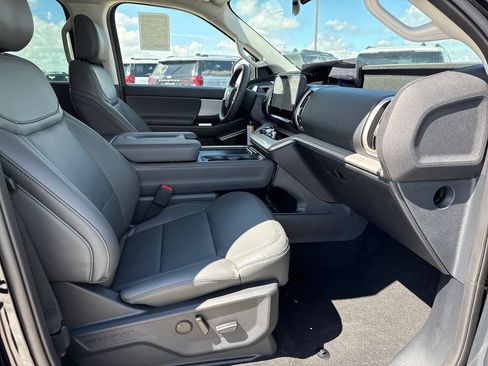 New 2027 Ford Expedition Max Active RWD image 22