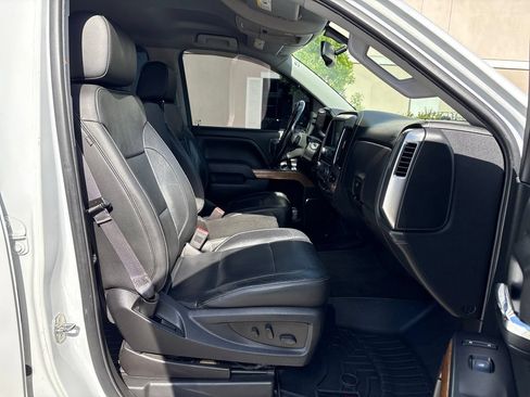 Used 2018 Chevrolet Silverado 1500 LTZ AWD/4WD image 6