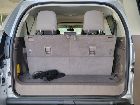 Used 2019 Lexus GX 460 image 15