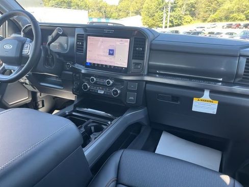 New 2026 Ford F350 Lariat w/ FX4 Off-Road Package image 16