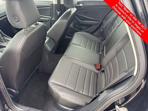 Used 2024 Volkswagen Jetta SE image 10