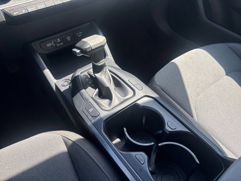Used 2025 Kia K4 FWD image 39