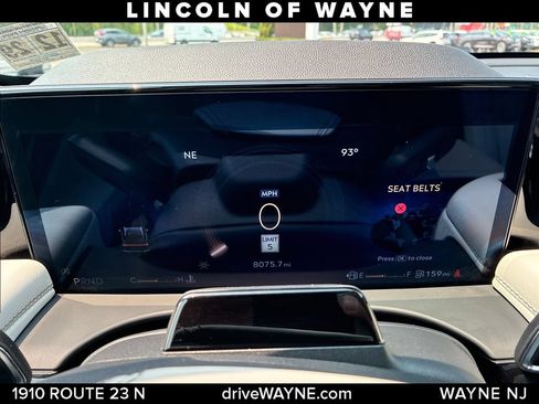 Certified 2025 Lincoln Aviator Reserve w/ Illumination Package AWD/4WD image 17