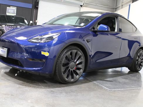 Used 2021 Tesla Model Y Performance image 5