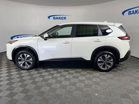 Used 2023 Nissan Rogue SV AWD/4WD image 2