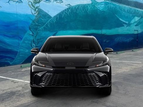 New 2026 Toyota Camry Hybrid FWD image 2