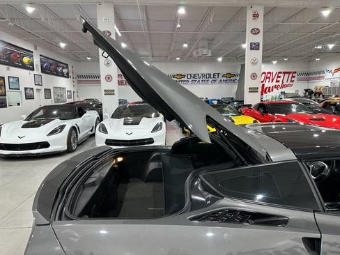 Used 2015 Chevrolet Corvette Stingray Coupe w/ 2LT Preferred Equipment Group RWD image 6