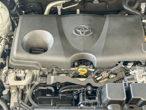 Used 2025 Toyota RAV4 XLE Premium FWD image 27