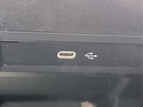 Used 2025 Mercedes-Benz GLS 450 4MATIC image 29