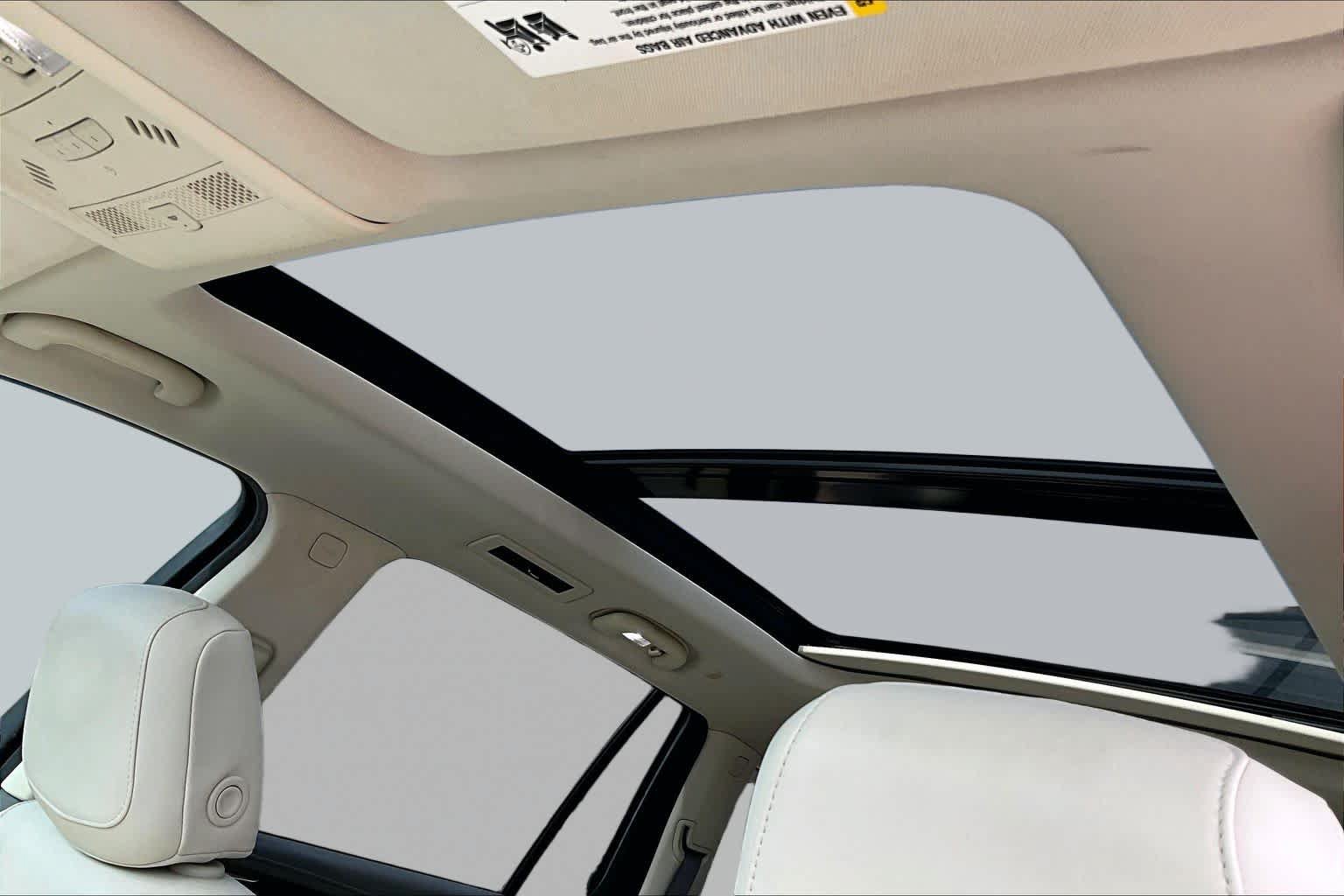 Used 2020 Cadillac XT6 Premium Luxury FWD image 14