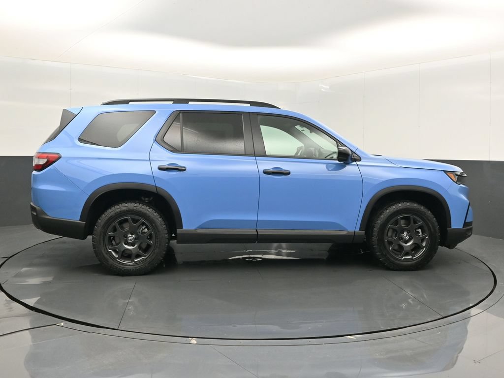New 2025 Honda Pilot TrailSport image 5