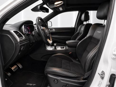 Used 2015 Jeep Grand Cherokee SRT AWD/4WD image 9