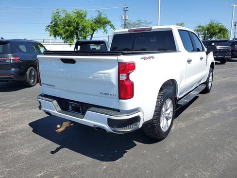 Used 2020 Chevrolet Silverado 1500 Custom w/ Custom Value Package AWD/4WD image 4