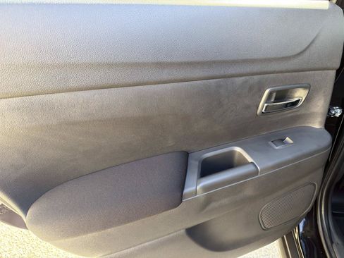 Used 2025 Mitsubishi Outlander Sport ES AWD/4WD image 8