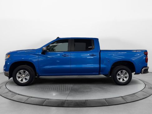 Used 2025 Chevrolet Silverado 1500 LT AWD/4WD image 3