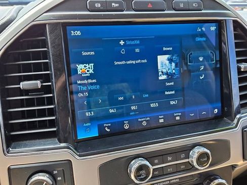 Used 2022 Ford F250 Lariat w/ Lariat Ultimate Package AWD/4WD image 27