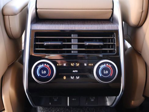 Certified 2023 Land Rover Range Rover SE image 25