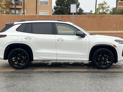 New 2026 Volkswagen Tiguan SE R-Line image 3