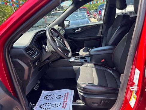 Used 2023 Ford Escape ST-Line w/ Tech Pack #1 AWD/4WD image 8