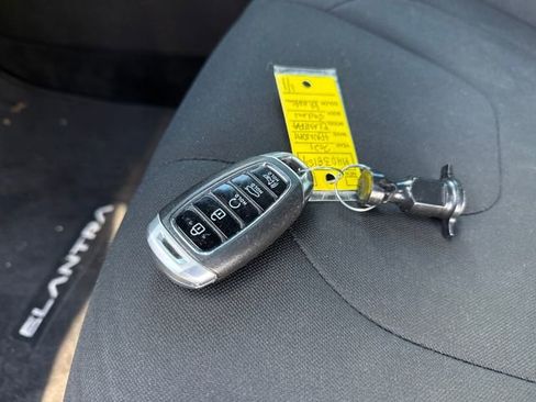 Used 2021 Hyundai Elantra SEL w/ Convenience Package image 30