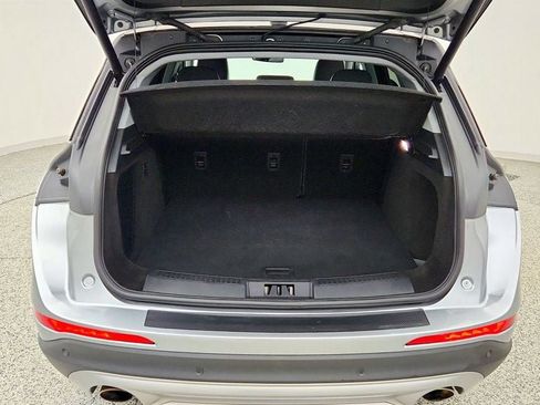 Used 2021 Lincoln Corsair FWD w/ Premium Package image 22