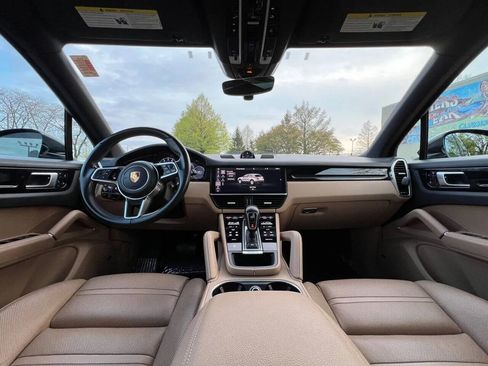 Used 2019 Porsche Cayenne image 25