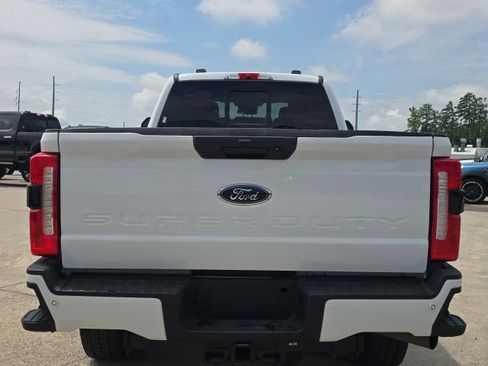 Used 2024 Ford F250 XL w/ STX Appearance Package AWD/4WD image 4