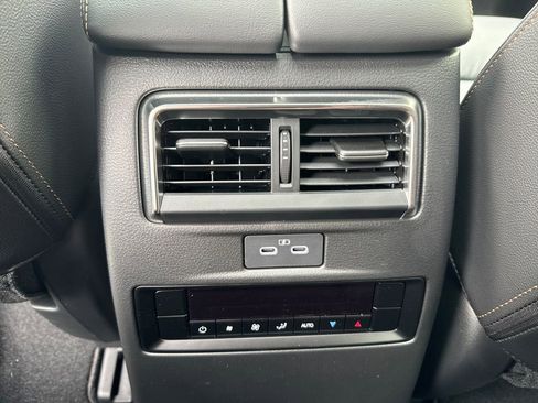 New 2025 MAZDA CX-90 3.3 Turbo w/ Preferred Package image 16