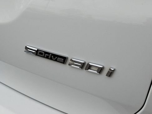 Used 2022 BMW X3 sDrive30i w/ Premium Package 2 RWD image 8