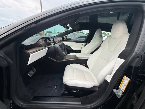 Used 2022 Tesla Model S AWD/4WD image 9