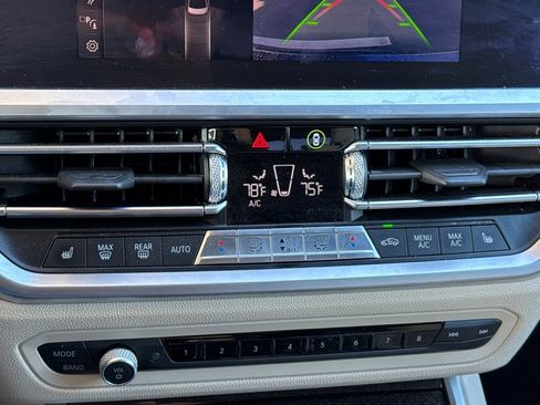 Used 2020 BMW 330i Sedan w/ Convenience Package image 26