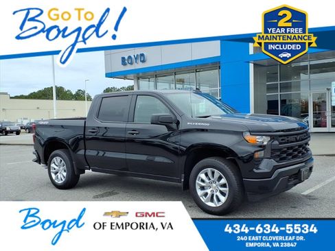 Used 2026 Chevrolet Silverado 1500 Custom image 1