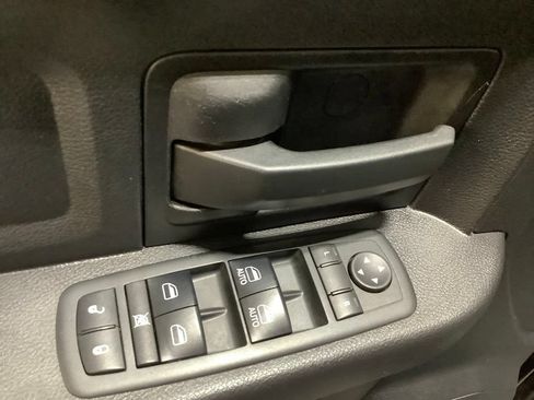 Used 2017 RAM 1500 Express AWD/4WD image 25
