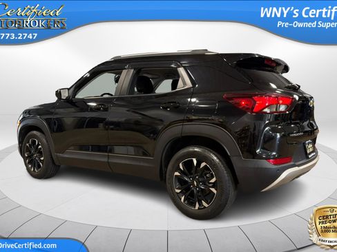 Used 2021 Chevrolet TrailBlazer LT w/ Convenience Package FWD image 8